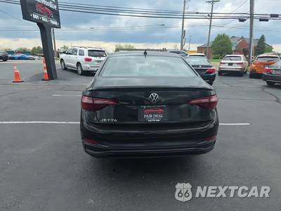 2024 Volkswagen Jetta S - zdjęcie 4 z 23 - miniatura