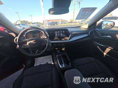 2024 Chevrolet Trax LS - zdjęcie 10 z 20 - miniatura