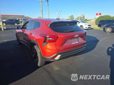 2024 Chevrolet Trax LS - zdjęcie 2 z 20 - miniatura