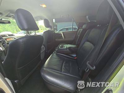 2013 Toyota 4Runner SR5 - zdjęcie 13 z 27 - miniatura