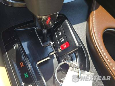 2017 Toyota Avalon Limited - zdjęcie 8 z 22 - miniatura