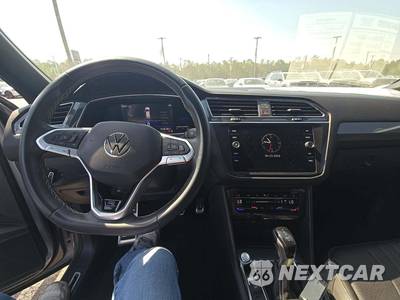 2023 Volkswagen Tiguan SE R-Line Black - zdjęcie 10 z 21 - miniatura