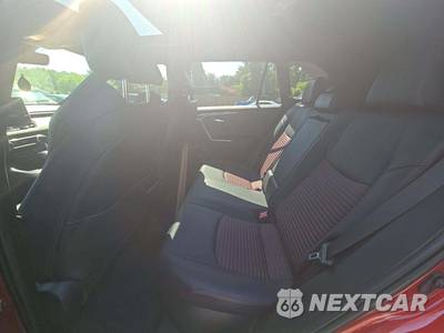 2021 Toyota RAV4 Prime XSE - zdjęcie 13 z 20 - miniatura