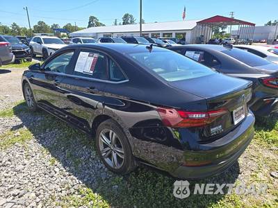 2024 Volkswagen Jetta SE - zdjęcie 2 z 24 - miniatura