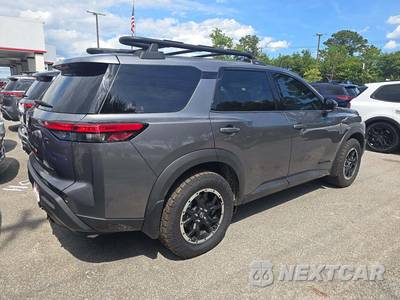 2025 Nissan Pathfinder Rock Creek - zdjęcie 3 z 21 - miniatura