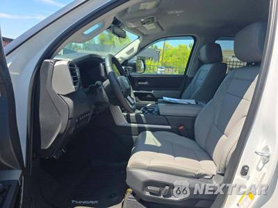2024 Toyota Tundra Limited Extended Cab Medium Bed - zdjęcie 6 z 24 - miniatura