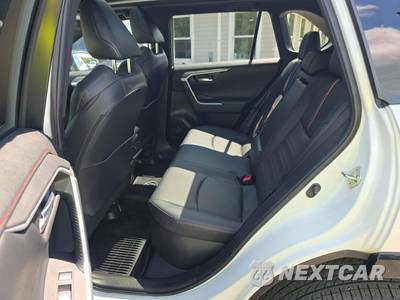2024 Toyota RAV4 Prime XSE - zdjęcie 10 z 19 - miniatura
