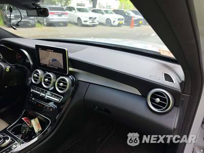 2015 Mercedes-Benz C 300 4MATIC Sedan w/Sport Pkg - zdjęcie 16 z 25 - miniatura