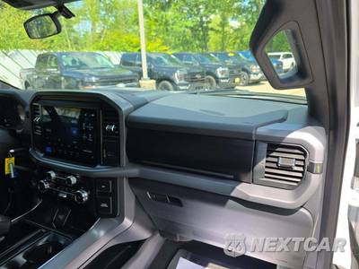 2025 Ford F-150 XLT Crew Cab Short Bed - zdjęcie 16 z 20 - miniatura