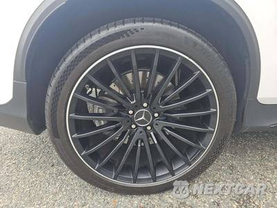 2021 Mercedes-Benz AMG GLC 63 4MATIC - zdjęcie 18 z 21 - miniatura