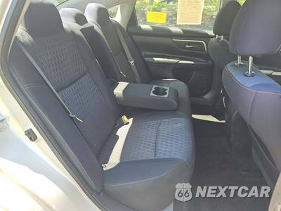 2016 Nissan Altima 2.5 SV - zdjęcie 13 z 24 - miniatura
