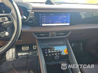 2025 Porsche Macan 4S Electric - zdjęcie 7 z 20 - miniatura