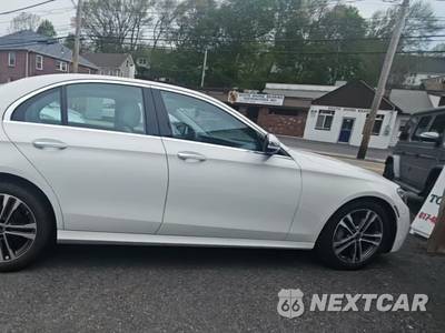 2021 Mercedes-Benz E 350 4MATIC Sedan - zdjęcie 5 z 27 - miniatura