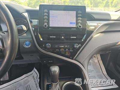 2023 Toyota Camry Hybrid SE - zdjęcie 10 z 28 - miniatura