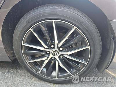 2023 Toyota Camry Hybrid SE - zdjęcie 23 z 28 - miniatura
