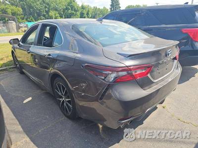 2023 Toyota Camry Hybrid SE - zdjęcie 2 z 28 - miniatura