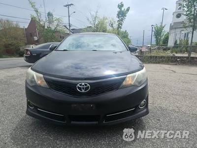 2014 Toyota Camry SE Sport - zdjęcie 2 z 44 - miniatura