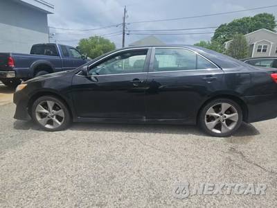 2014 Toyota Camry SE Sport - zdjęcie 3 z 44 - miniatura