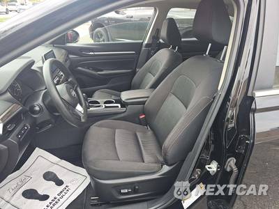 2023 Nissan Altima SV - zdjęcie 3 z 26 - miniatura