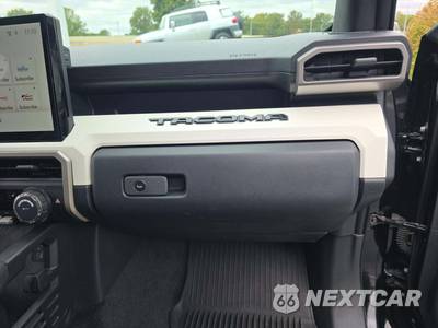2024 Toyota Tacoma TRD Off-Road Crew Cab Medium Bed - zdjęcie 16 z 17 - miniatura