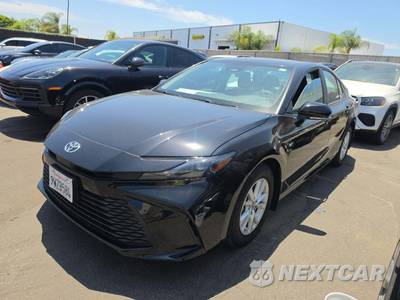 2026 Toyota Camry LE - zdjęcie 1 z 22 - miniatura