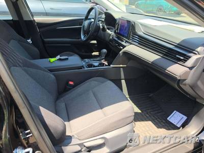 2026 Toyota Camry LE - zdjęcie 18 z 22 - miniatura