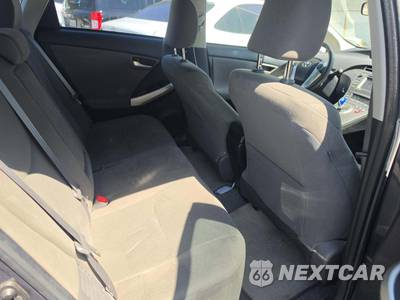 2015 Toyota Prius Plug-In Hybrid - zdjęcie 16 z 27 - miniatura