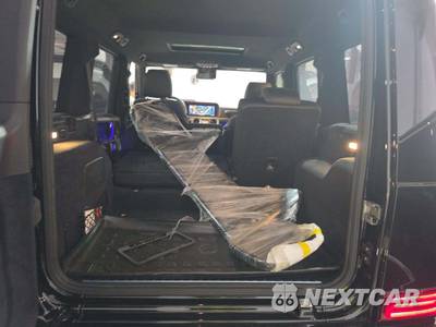 2021 Mercedes-Benz G 550 4MATIC - zdjęcie 14 z 20 - miniatura