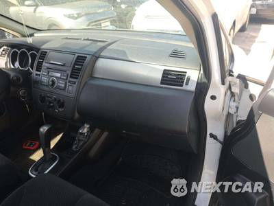 2012 Nissan Versa 1.8 S Hatchback - zdjęcie 19 z 41 - miniatura