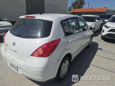 2012 Nissan Versa 1.8 S Hatchback - zdjęcie 3 z 41 - miniatura
