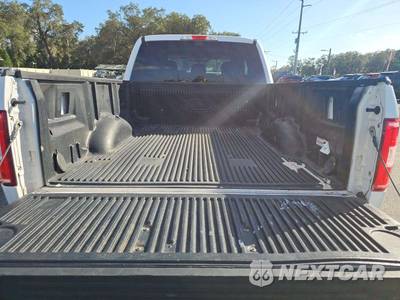 2019 Ford F-150 XLT Extended Cab Medium Bed w/Rear Doors - zdjęcie 11 z 22 - miniatura