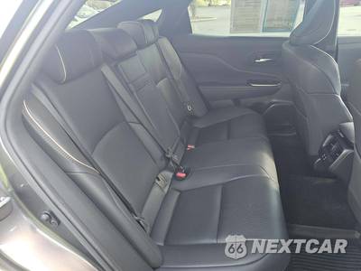 2023 Toyota Crown Limited - zdjęcie 13 z 20 - miniatura