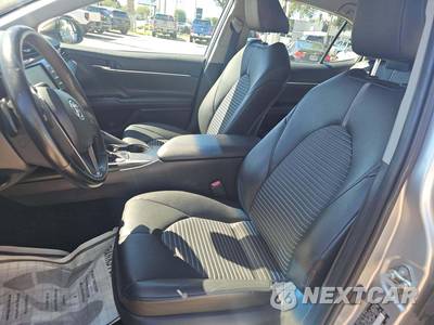 2019 Toyota Camry SE - zdjęcie 3 z 28 - miniatura