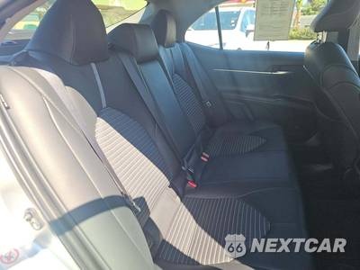 2019 Toyota Camry SE - zdjęcie 13 z 28 - miniatura