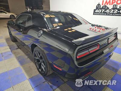 2023 Dodge Challenger SXT - zdjęcie 2 z 25 - miniatura