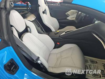 2021 Chevrolet Corvette Stingray Coupe 2LT - zdjęcie 15 z 17 - miniatura