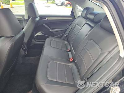 2022 Volkswagen Passat 2.0T SE - zdjęcie 10 z 29 - miniatura