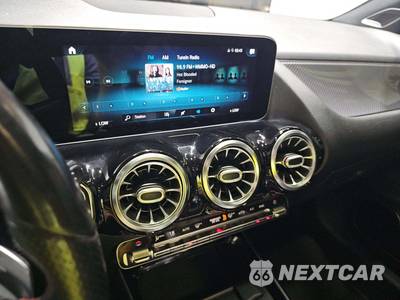 2021 Mercedes-Benz GLA 250 4MATIC - zdjęcie 10 z 24 - miniatura