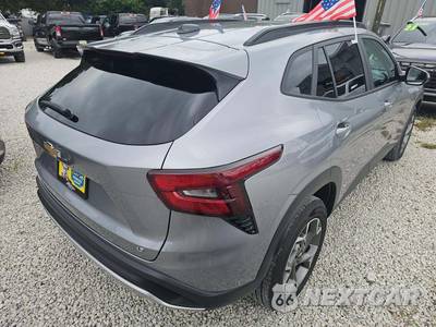 2025 Chevrolet Trax LT - zdjęcie 3 z 25 - miniatura