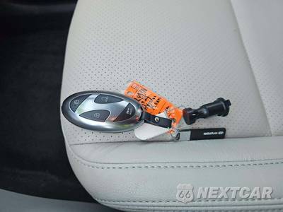 2025 Hyundai Kona SEL - zdjęcie 5 z 20 - miniatura
