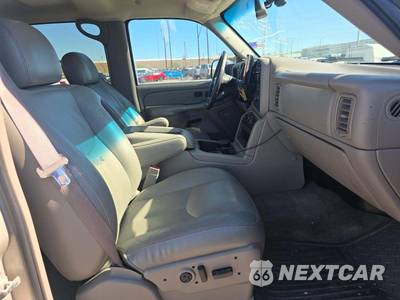 2004 Chevrolet Silverado 2500HD LT Crew Cab Medium Bed 1SC - zdjęcie 15 z 30 - miniatura