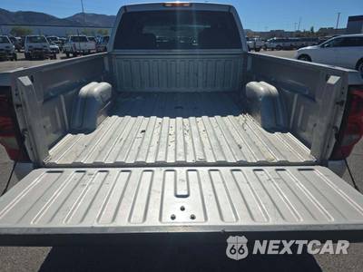 2004 Chevrolet Silverado 2500HD LT Crew Cab Medium Bed 1SC - zdjęcie 11 z 30 - miniatura