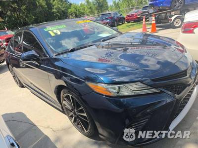 2019 Toyota Camry XSE - zdjęcie 4 z 26 - miniatura