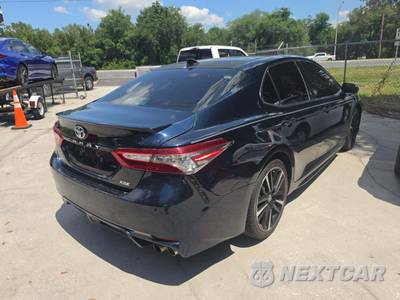 2019 Toyota Camry XSE - zdjęcie 3 z 26 - miniatura