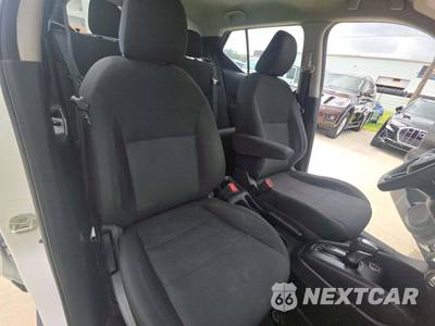 2024 Nissan Kicks S - zdjęcie 15 z 23 - miniatura