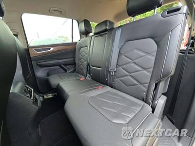 2024 Volkswagen Atlas 2.0T SE w/Technology - zdjęcie 13 z 24 - miniatura