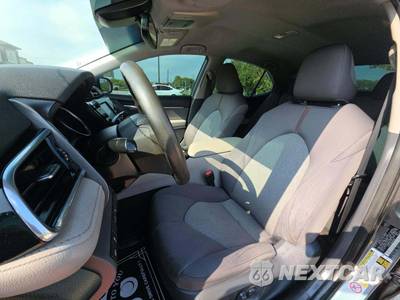 2018 Toyota Camry LE - zdjęcie 3 z 27 - miniatura
