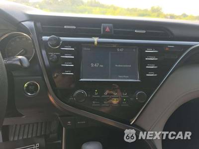 2018 Toyota Camry LE - zdjęcie 7 z 27 - miniatura