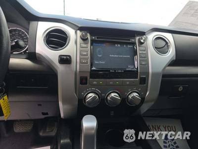 2017 Toyota Tundra SR5 Crew Cab Short Bed - zdjęcie 10 z 27 - miniatura