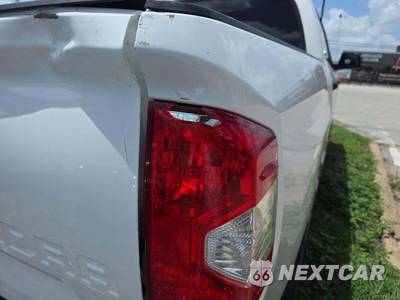 2017 Toyota Tundra SR5 Crew Cab Short Bed - zdjęcie 25 z 27 - miniatura